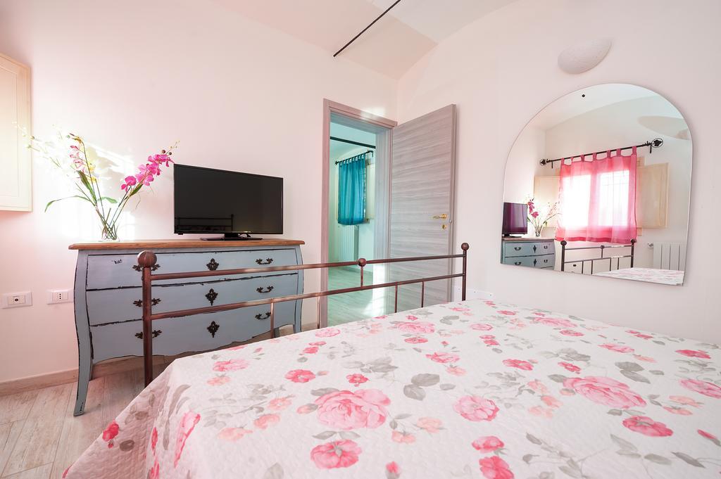 Villa Pace ปอสโซเลงโก ภายนอก รูปภาพ